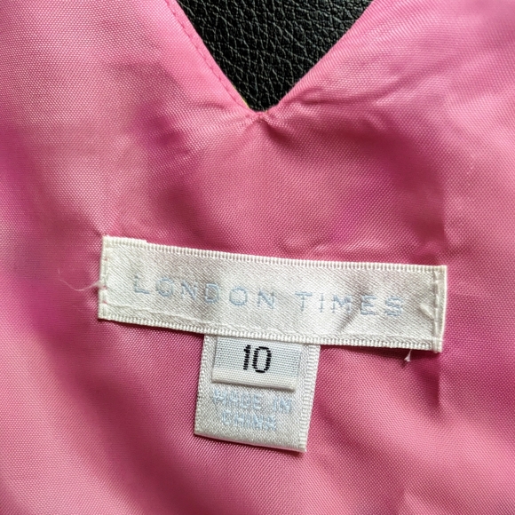 NWOT London Times Floral & Flowy Sleeveless V-Neck Dress - Size 10 - Picture 6 of 7